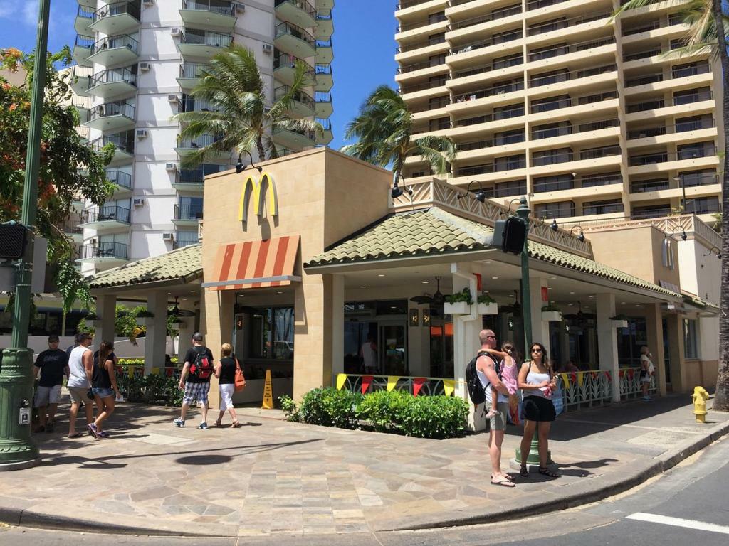 Heart Of Waikiki,1Bdrm,Free Parking, Wifi,No Resort Fees,Youtube,Netflix ! Хонолулу Екстериор снимка