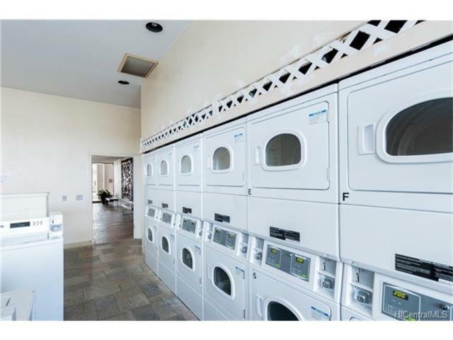 Heart Of Waikiki,1Bdrm,Free Parking, Wifi,No Resort Fees,Youtube,Netflix ! Хонолулу Екстериор снимка